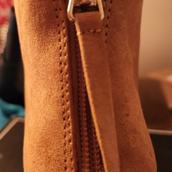 Stella Boots - Picture 3 of 3